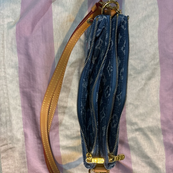 Louis Vuitton Blue Denim Cherry Shoulder Bag - Picture 4 of 5